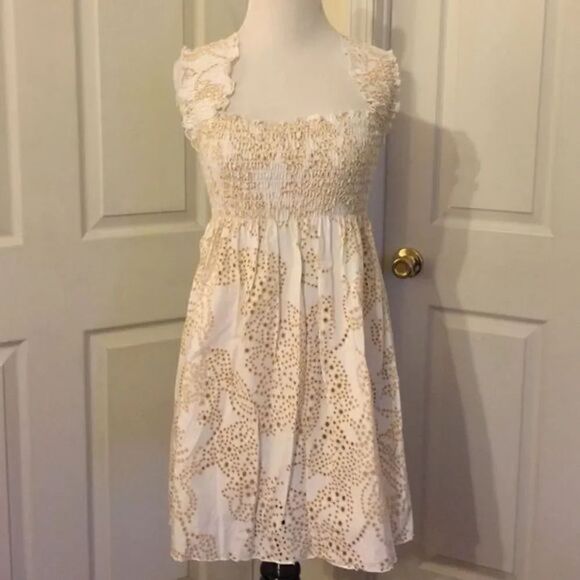 NWOT💖White Crochet Top XS  - Picture 1 of 4